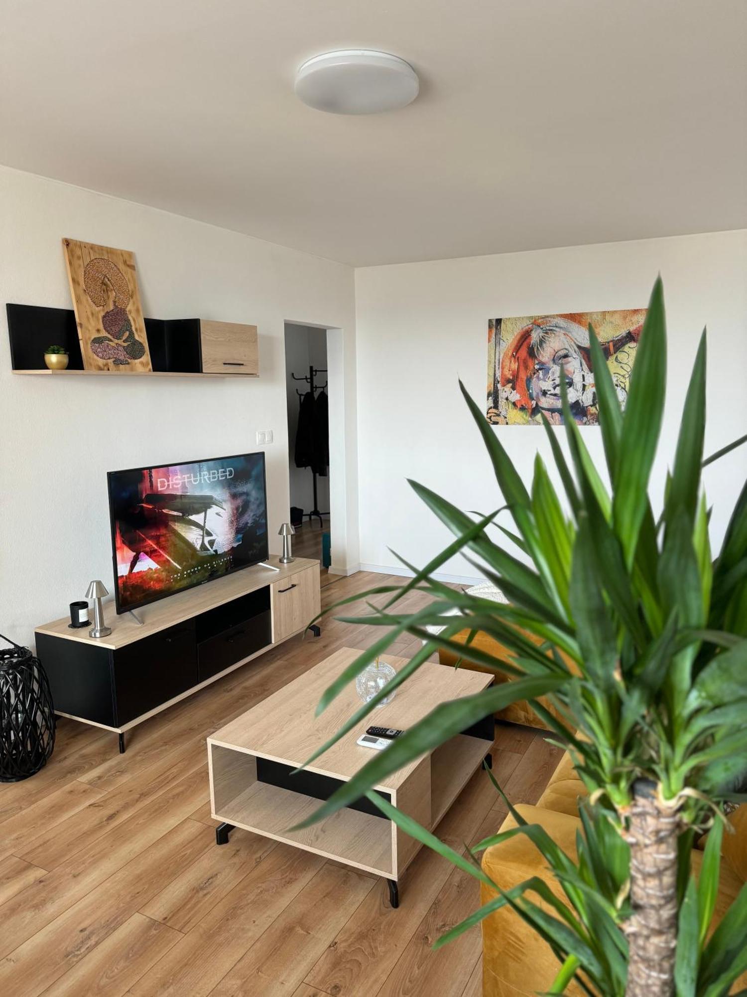 Modern Central Apartment Nitra Exteriér fotografie